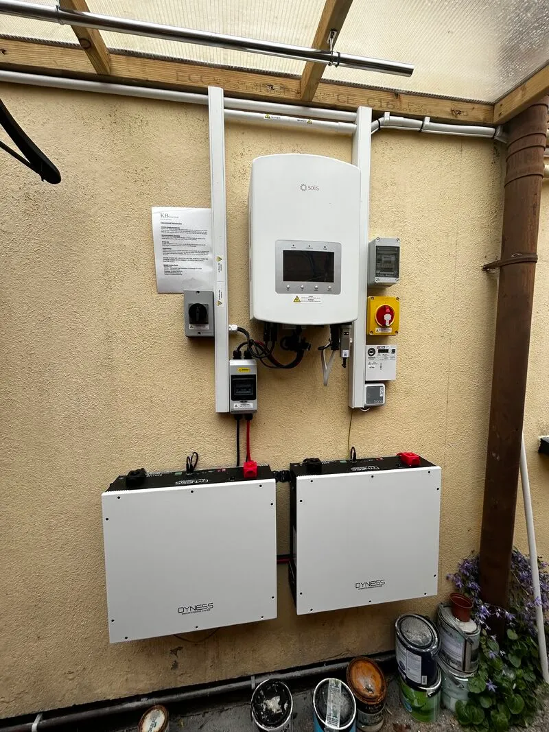 Baterie dyness powerbox kWh instalată la client